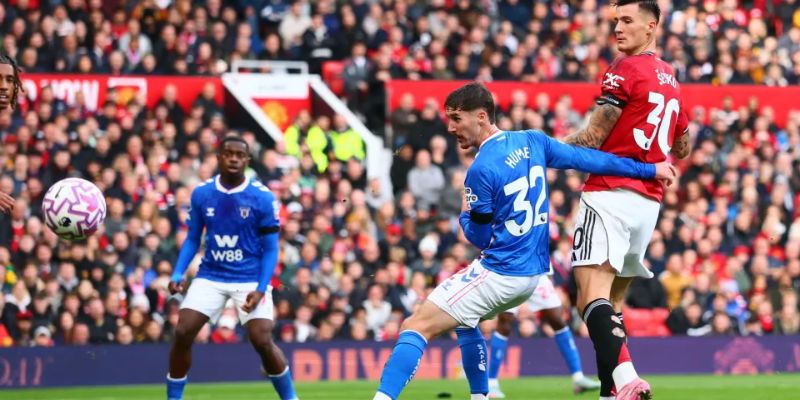 Phong độ của hai đội trước thềm trận đấu Sunderland A.F.C vs Manchester United